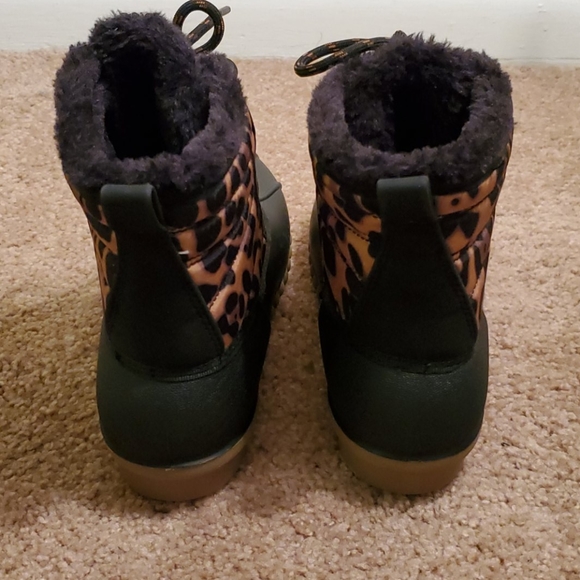 Bare Traps Duck Boots - Picture 5 of 15